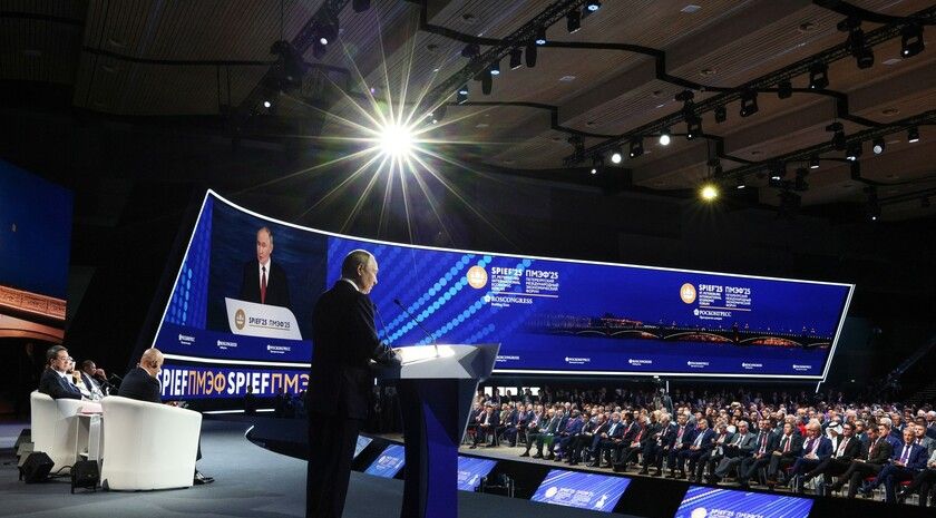 В трагедии на Украине виновны те, кто не хочет мириться с мировыми изменениями — Путин