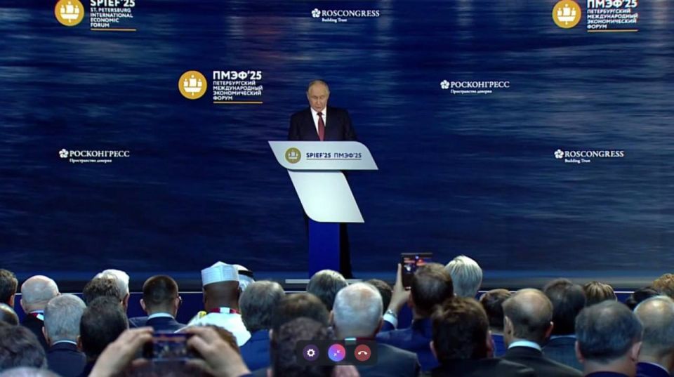 Дарья Лантратова: Владимир Путин на ПМЭФ заявил о необходимости донастройки трудового законодательства