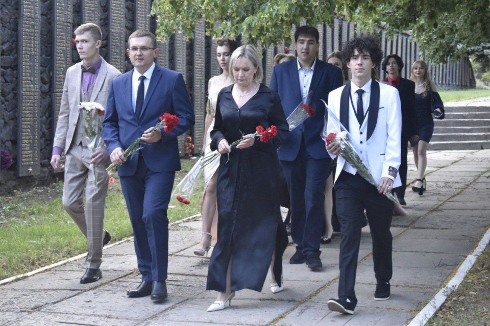 Евгений Морозов: Городской выпускной бал - особенная, почти сказочная, история