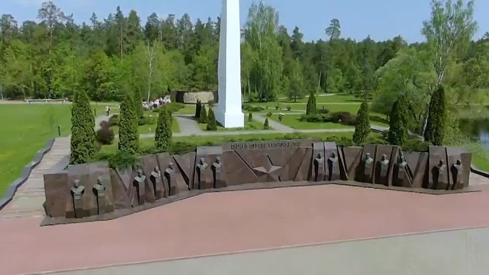 ������� �����. 12:15 �� ������