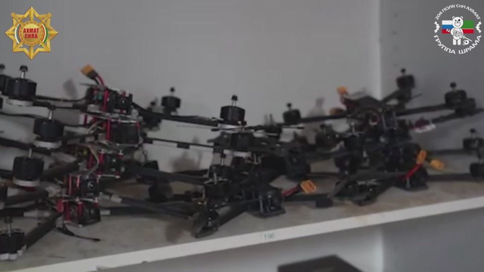 Продолжаем рубрику «НАГРАЖДЕНИЕ ОТЛИЧИВШИХСЯ БОЙЦОВ СПЕЦНАЗА «АХМАТ»