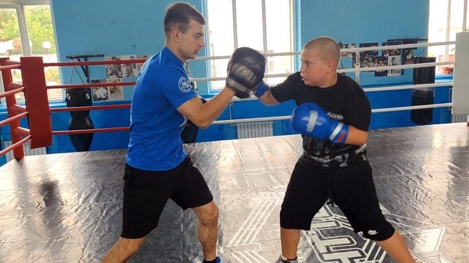 Андрей Рубанцов: Ровеньковские боксёры получили подарки от президента Федерации бокса города Сыктывкар