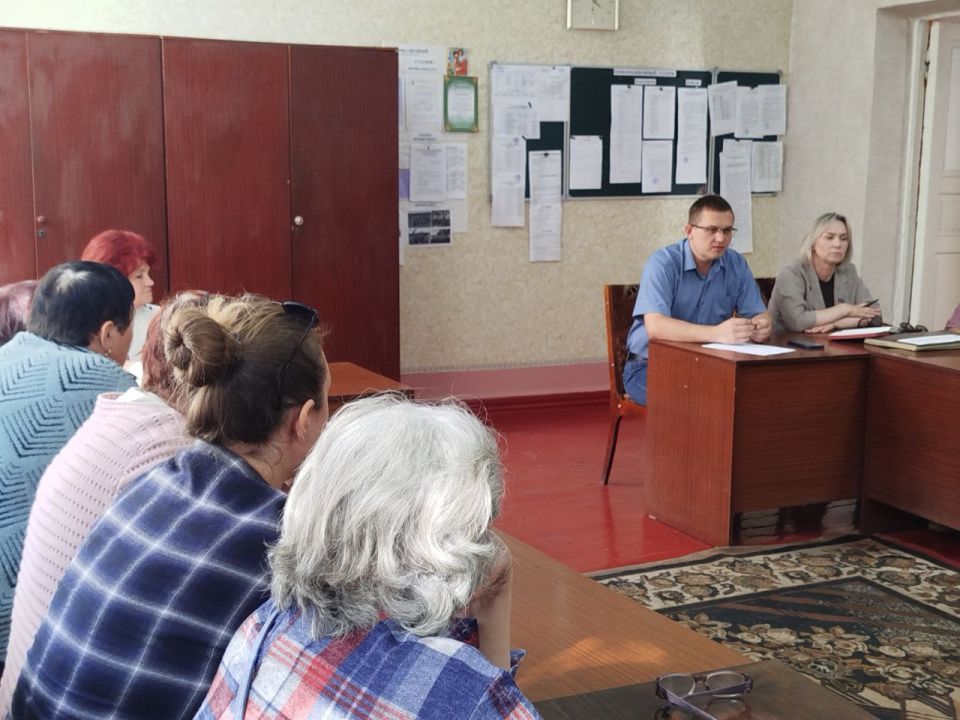 Евгений Морозов: Совместно с Председателем Совета городского округа Натальей Волошиной провели выездной прием жителей в поселке Анненка