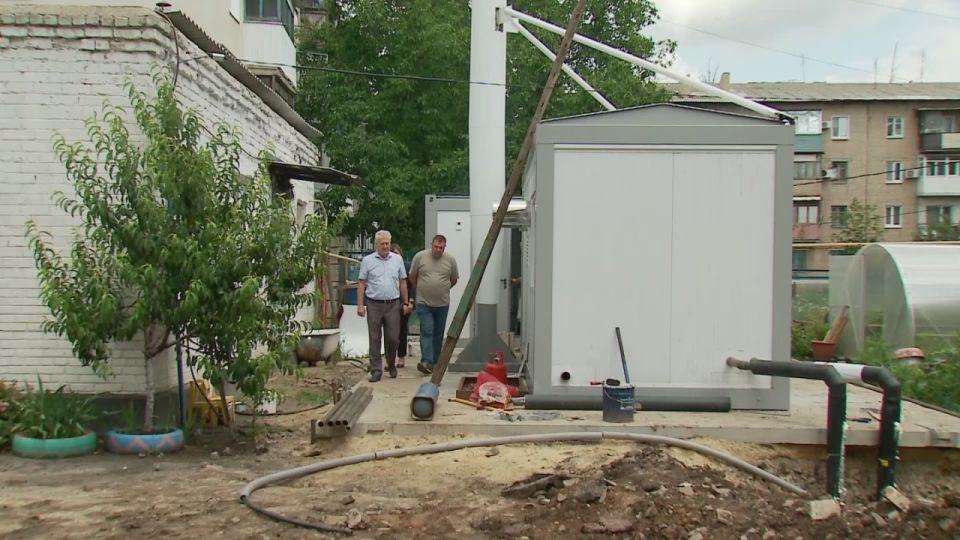 «Установлена котельная мощностью 200 кВт — она произведена, кстати, в Тюменской области. Закончен монтаж системы отопления, осталось завершить работы на теплотрассе и провести благоустройство территории»