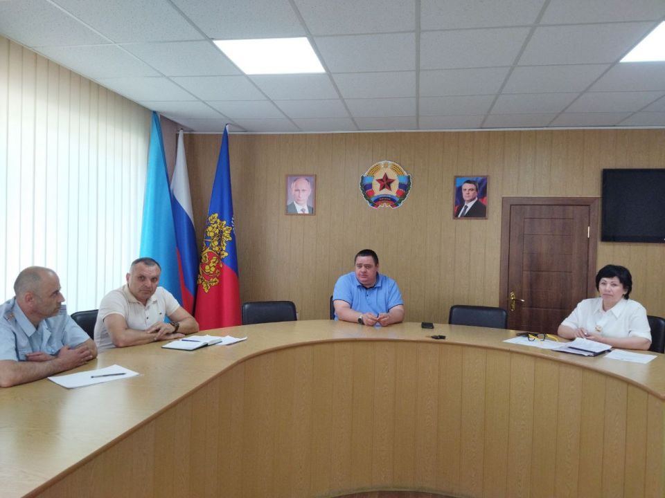 Андрей Рубанцов: Сегодня провел заседание антитеррористической комиссии городского округа город Ровеньки в преддверии праздничных дней для нашего города