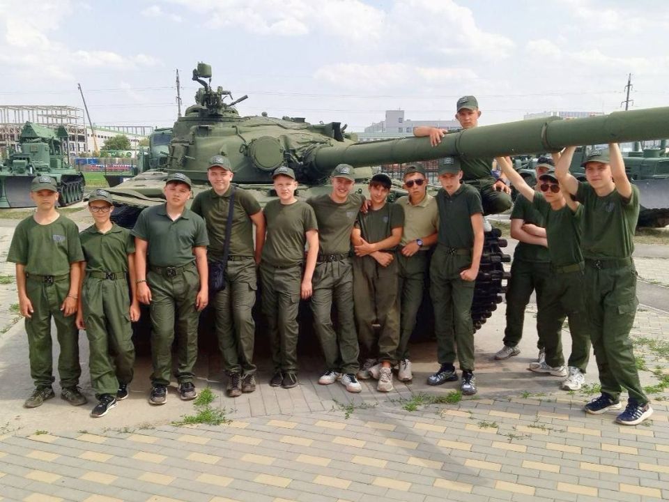 Сергей Колягин: Семь ребят - обучающихся Первомайской средней школы № 30 имени Евгения Олейникова в рамках второй межрегиональной смены летнего сезона «Время юных героев» успешно прошли обучающую программу по получению...