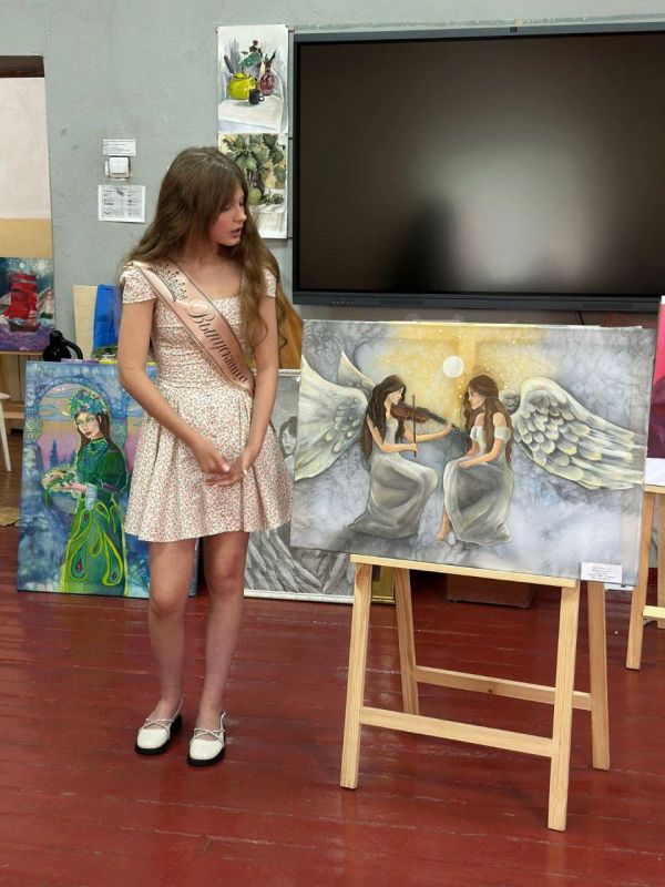 Андрей Рубанцов: Творческий взлет: юные художники из г. Ровеньки представили свои выпускные композиции