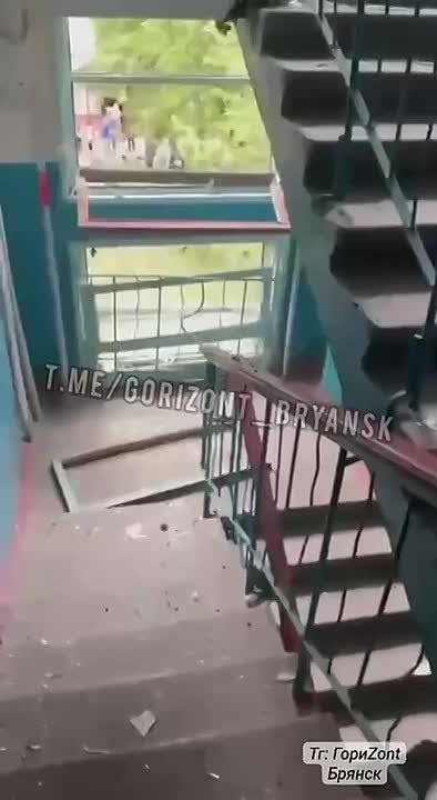 Новости к этому часу:. Две женщины пострадали при атаке беспилотников на Брянск