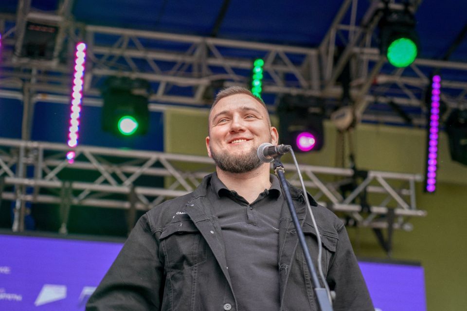Михаил Голубович: 8 тысяч человек, 35 площадок, 4 тематические зоны и единая концепция — такой был День молодёжи в Луганске