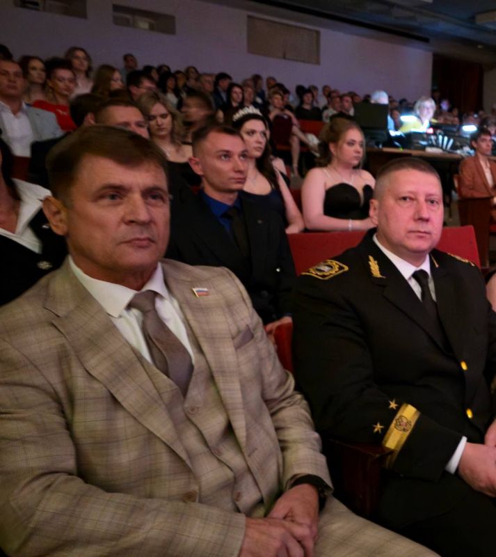 Традиционно в конце июня состоялся городской выпускной