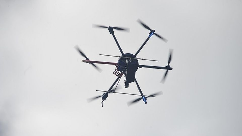 ТАСС: над Луганском пролетели более 20 беспилотников