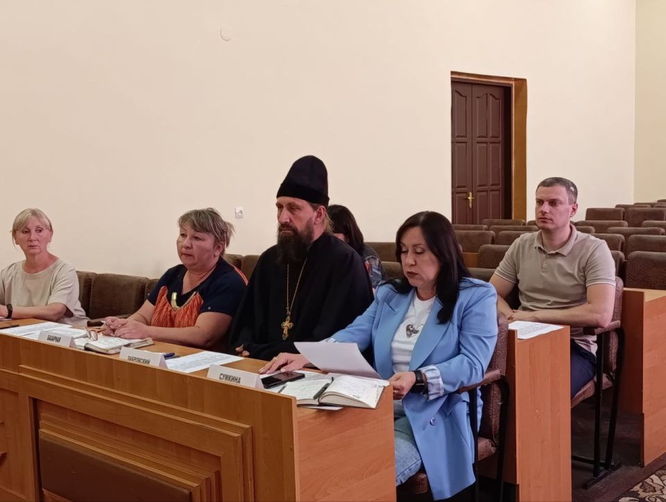 В Администрации Перевальского МО состоялось очередное заседание экспертного совета по вопросам гармонизации межнациональных и этноконфессиональных отношений