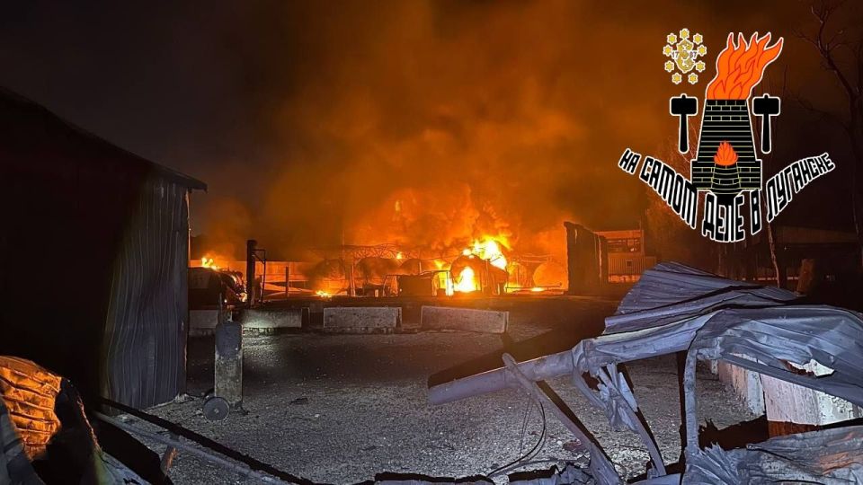 Сегодня ночью ВСУ совершили массированную атаку БПЛА по территории ЛНР