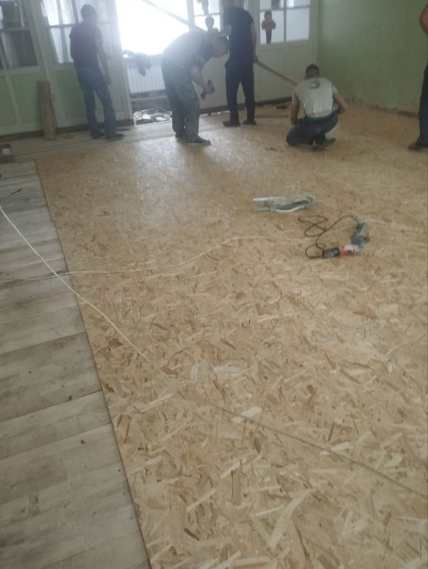 Андрей Рубанцов: В рамках подготовки к новому учебному году в ровеньковских образовательных учреждениях продолжаются ремонтные работы