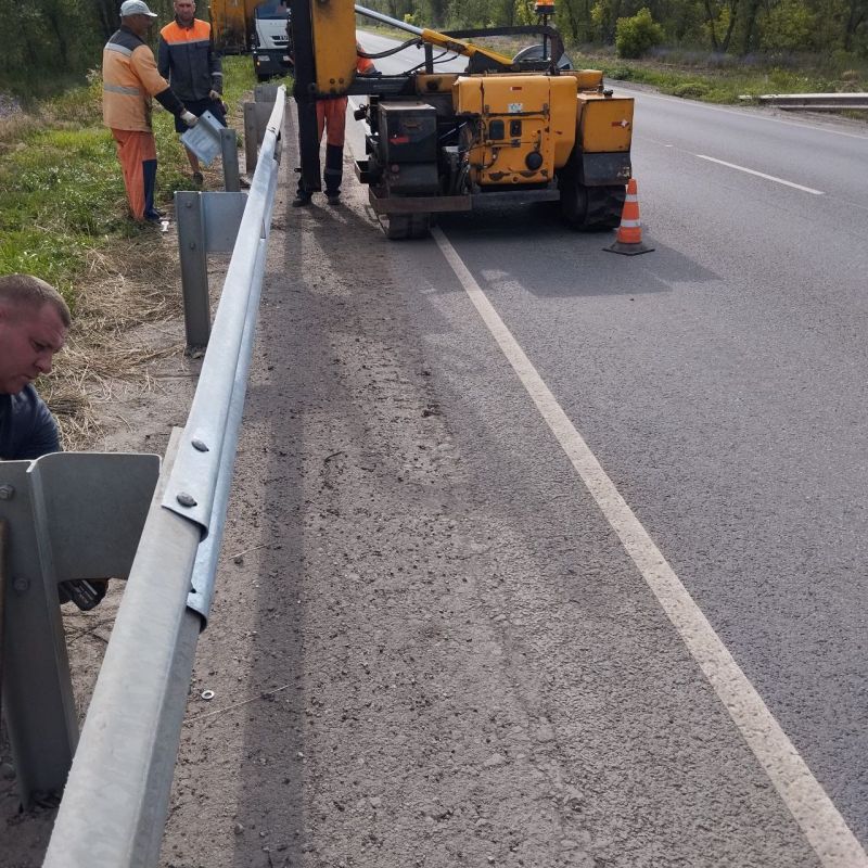 Ремонт дорожных ограждений: защита каждого водителя на первом месте