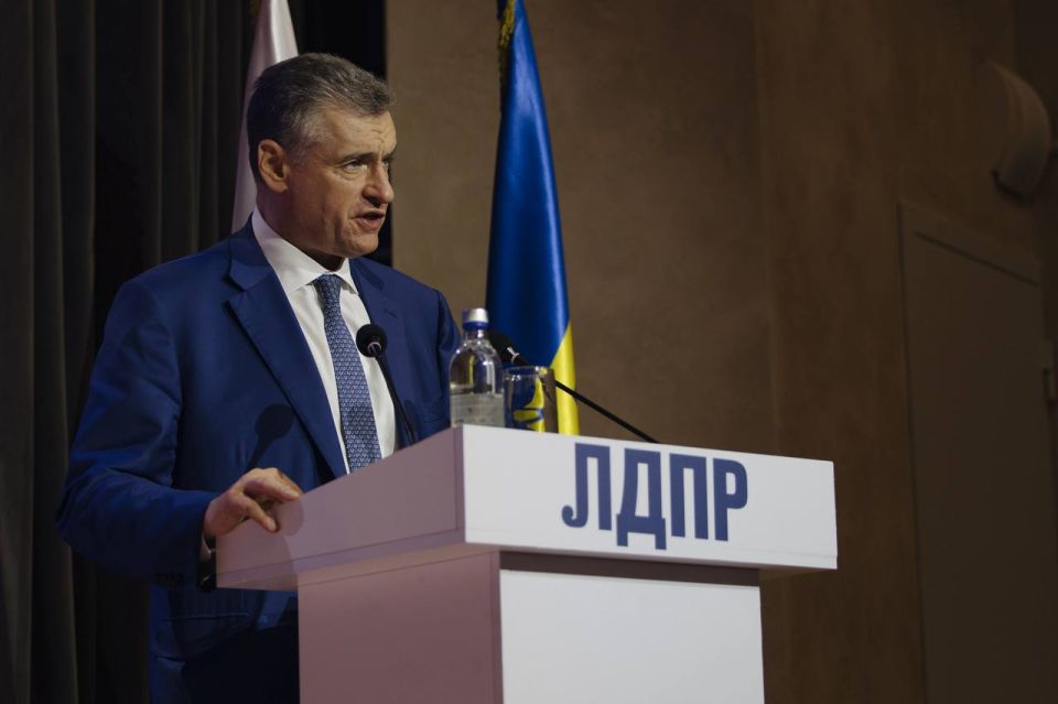 ����� ������������ ��������� ���� � ������