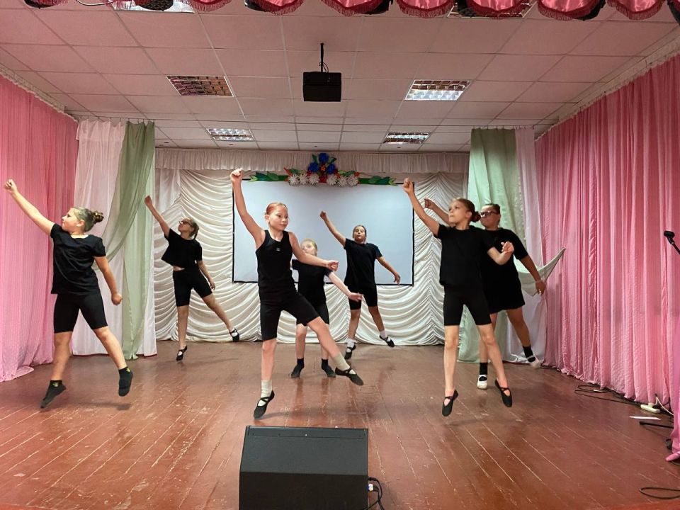   &quot;  . .. &quot; .      &quot;  !&quot;