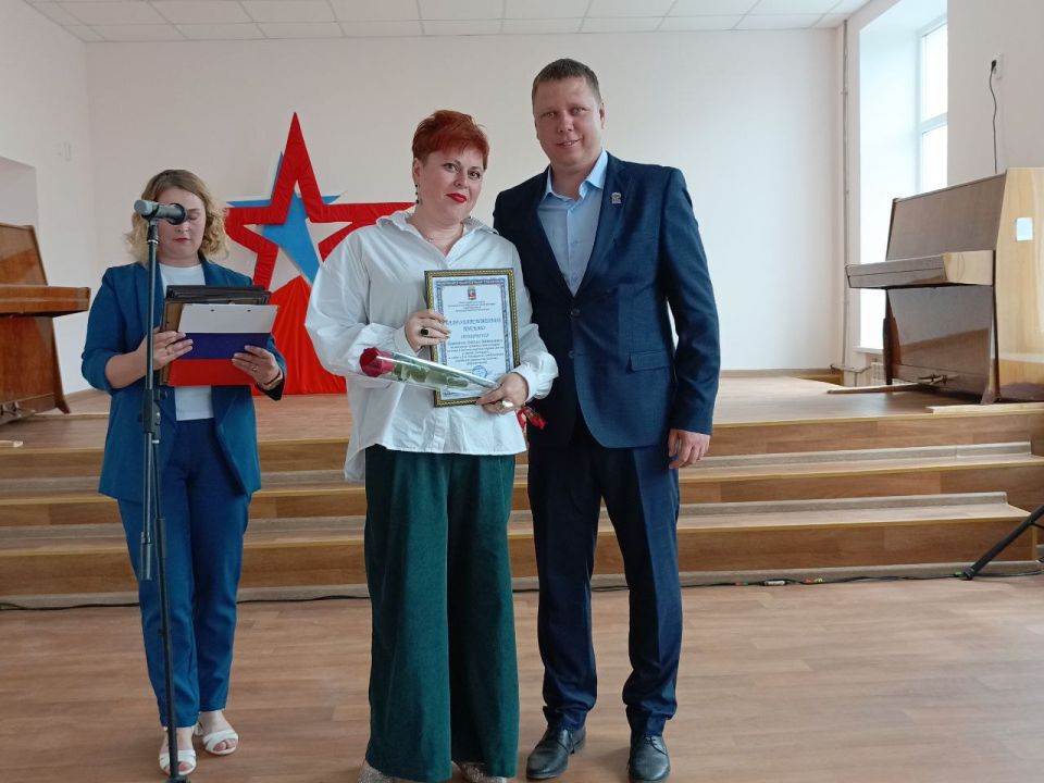 Совет городского округа город Лисичанск отметил благодарностями активных жителей Лисичанска