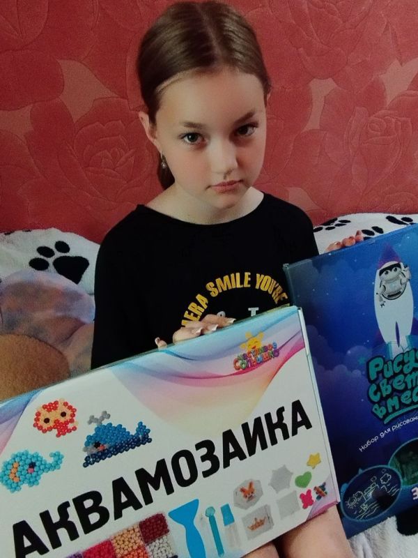 Андрей Рубанцов: Маленькая радость в большом мире: Подарки от "Союза женщин России"