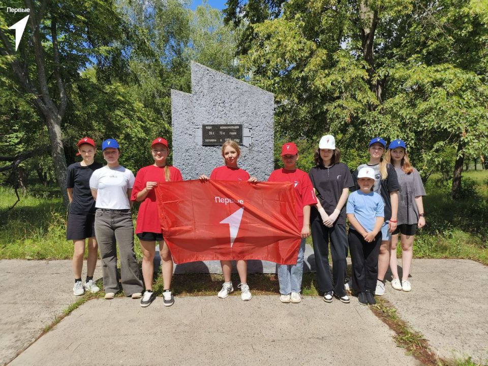 Владимир Чернев: Активисты Движения Первых провели экодень в парке имени "Комсомольцев"!