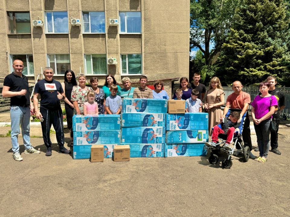 Константин Бутримов: Радость из Кисловодска: Дети Антрацита получили гуманитарную помощь в преддверии Дня семьи, любви и верности