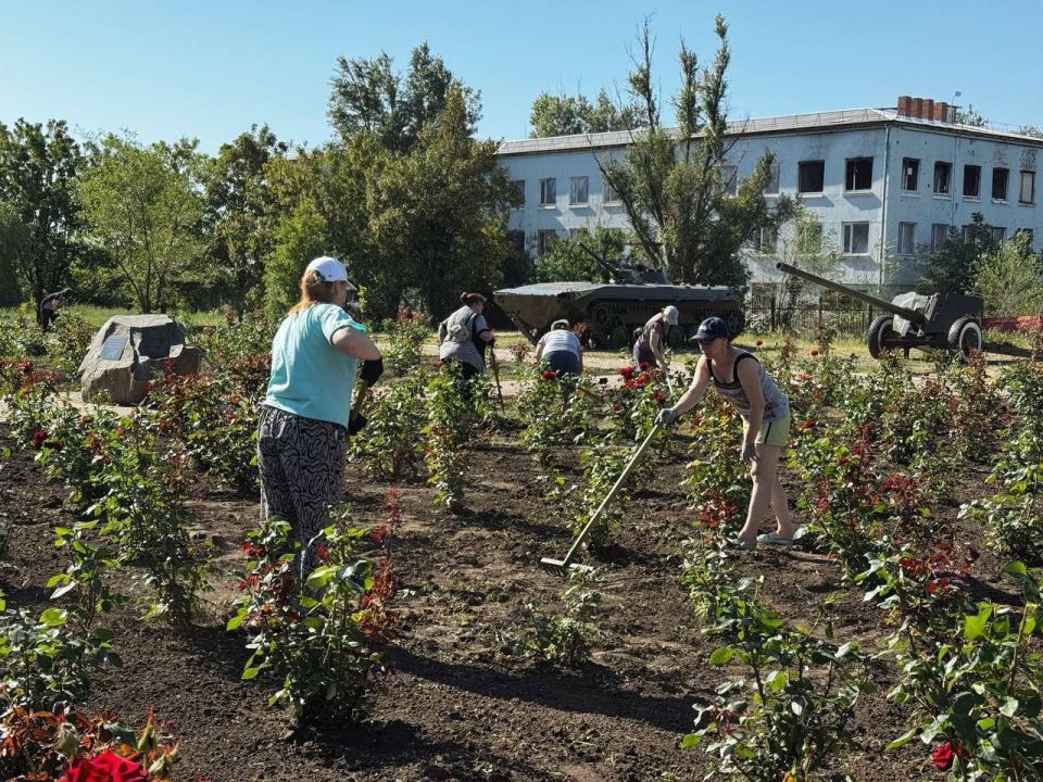 Сергей Колягин: Работники культурных, социальных, спортивных учреждений, администрации городского округа регулярно проводят работы по благоустройству общественных пространств, зон отдыха, исторических и памятных мест