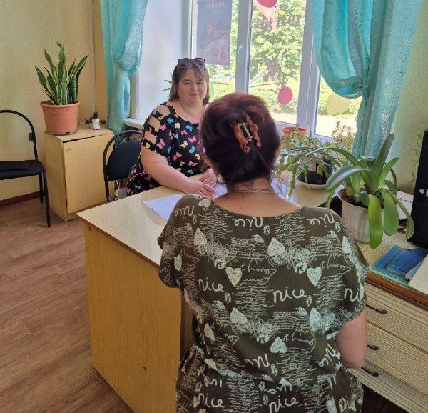 В Алмазной прошёл очередной выездной приём специалистов филиала №6 «Республиканского центра социальной защиты населения» города Стаханова