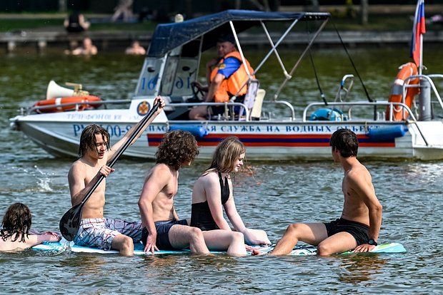 �������� ��������: �������� ������� ����� ����������� ����� � 4 ������� ������