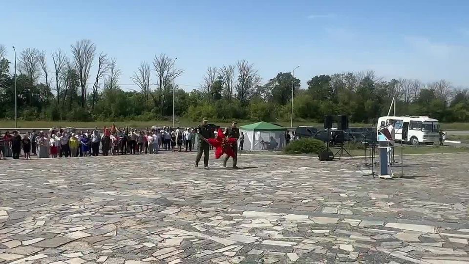 ������ � ���������� ������ � ����� 83-� ��������� ������� ������� �������� ���������� ������� � ��������� ������� � ��������������� ������. �� ���� �������� � ������������� ������