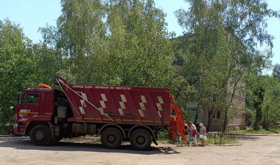 В городском округе продолжается подвоз воды жителям