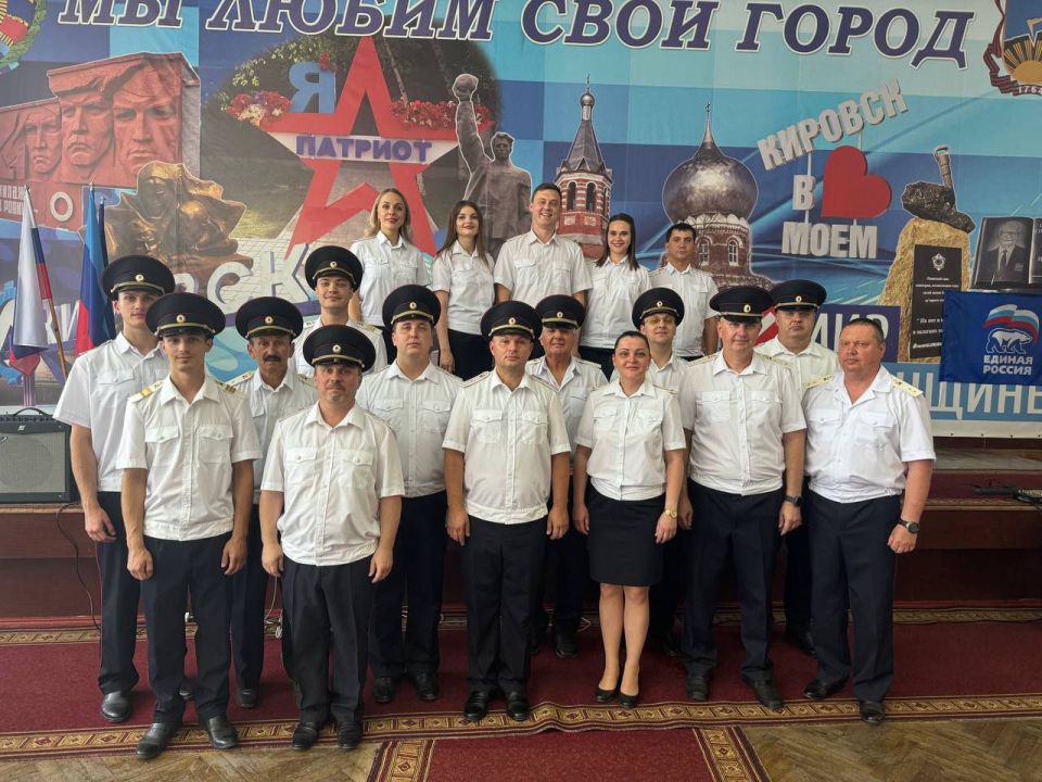 Артисты Культурного центра выступили для сотрудников ОМВД России «Кировский»