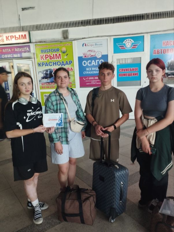 Андрей Рубанцов: Учащиеся Детской школы искусств №2 г.Ровеньки отправились в Москву