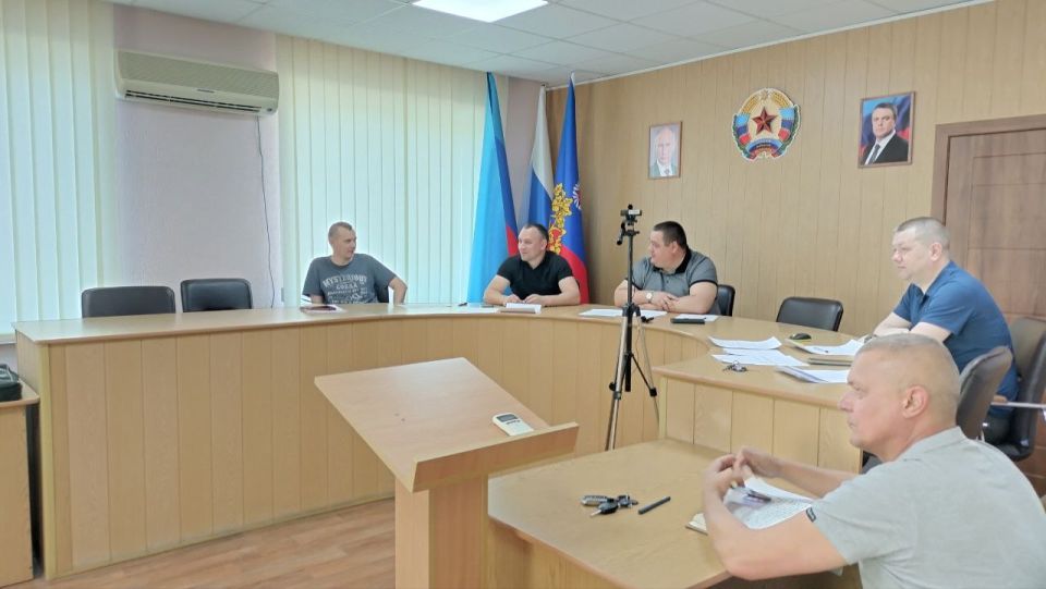 Сегодня, Глава городского округа город Ровеньки Андрей Рубанцов провел рабочее совещание с представителями Республики Коми