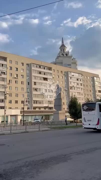 Массовая ночная атака беспилотников киевских боевиков Воронежа: известно о 16 пострадавших