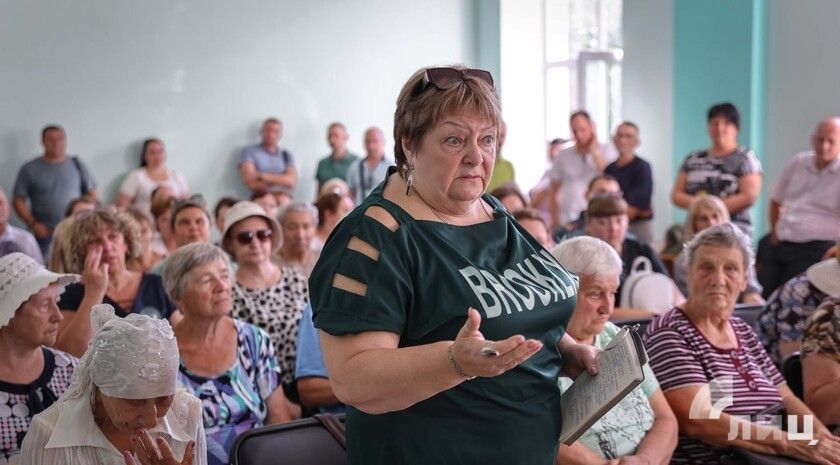 Жители города Счастье обсудили с представителями власти актуальные проблемы города