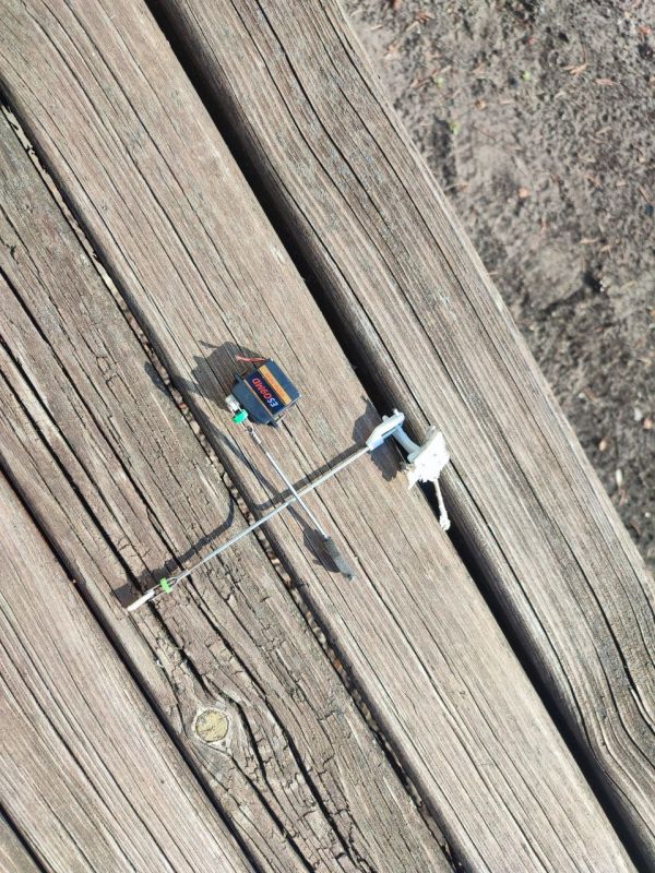 Киевские боевики ударили беспилотником по социальному учреждению в Кременной, здание получило повреждения, пострадавших среди сотрудников и подопечных нет