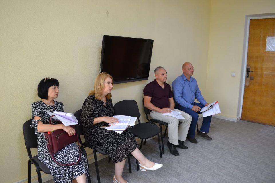 Владимир Чернев: Сегодня под руководством заместителя Главы Старобельского муниципального округа Максима Борисовича Арабаджи состоялось очередное заседание муниципальной межведомственной комиссии по профилактике...