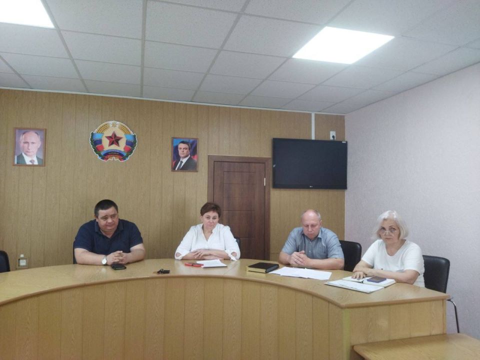 Андрей Рубанцов: Сегодня провел рабочее совещание с начальниками отделов жизнеобеспечения поселков и села Благовка