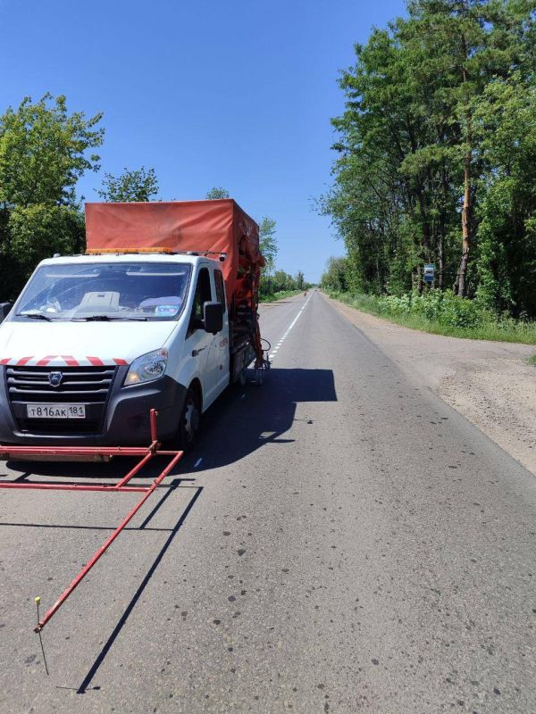 Андрей Рубанцов: На автодороге (Георгиевка – Ровеньки) - Свердловск продолжаются работы по обновлению дорожной разметки