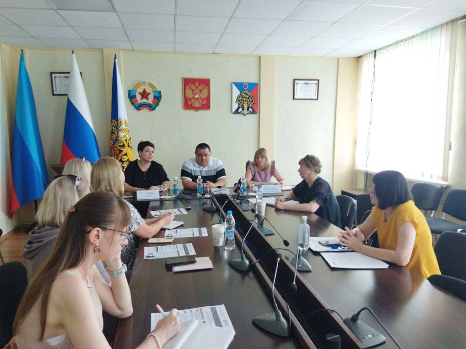 Андрей Рубанцов: Сегодня в Администрации городского округа город Ровеньки состоялся семинар на тему: «О порядке предоставления субсидий работодателям в 2025 году»