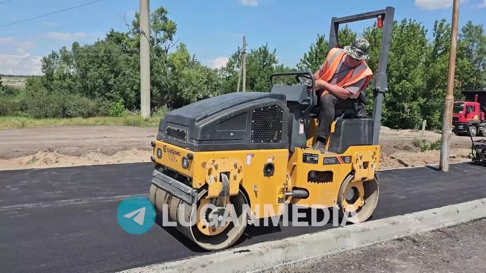 В Подгоровке Старобельского муниципального округа идет активное благоустройство территории