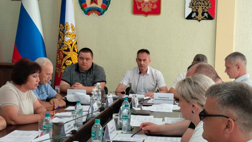 Андрей Рубанцов: Сегодня принял участие в XXXIII заседании I созыва Совета городского округа муниципальное образование городской округ город Ровеньки