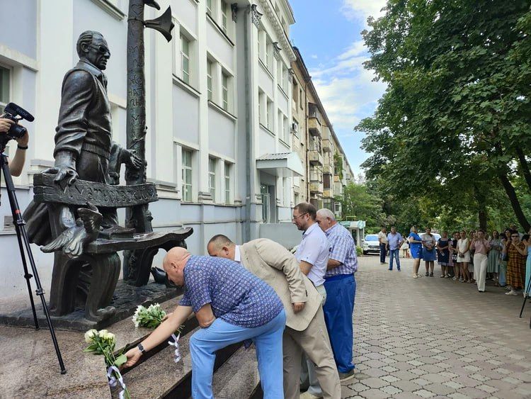 � ������ ������� ������������: � ��������� �������� �������� � �������� ����������� ����� � ����������� ��������