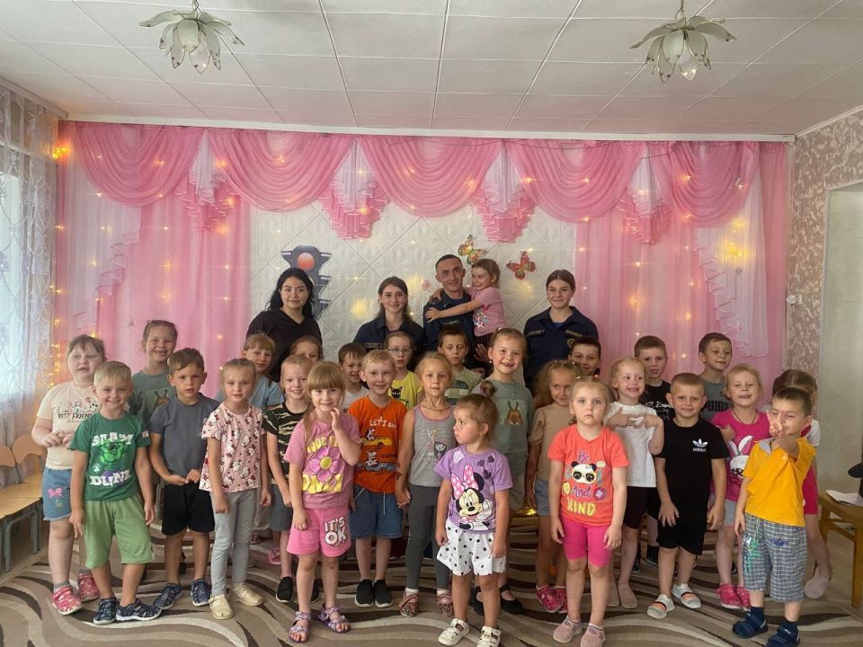 Владимир Чернев: Инспекторы отдела надзорной деятельности и профилактической работы по Старобельскому району УНД и ПР ГУ МЧС России по ЛНР совместно со студентами «Института гражданской защиты» провели профилактическую...