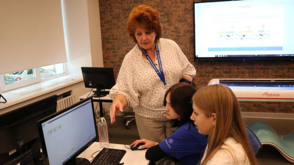 В рамках всероссийского проекта «Университетские смены» летние каникулы для старшеклассников Луганщины организует Алтайский педуниверситет