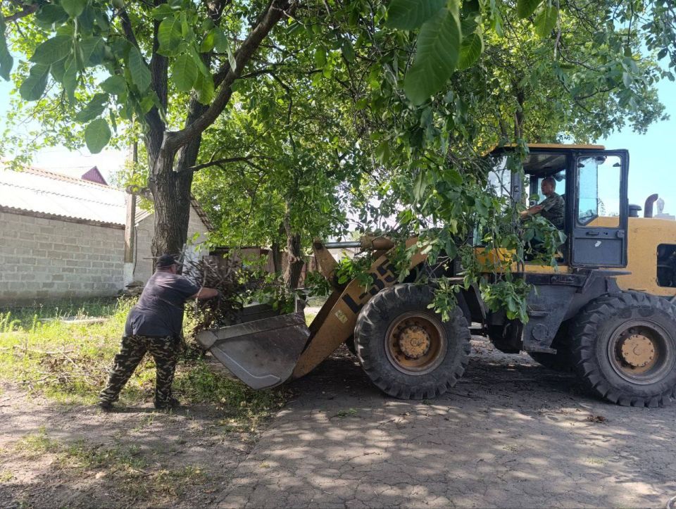 Андрей Рубанцов: Ежедневно в поселках городского округа город Ровеньки кипит работа по благоустройству территорий!