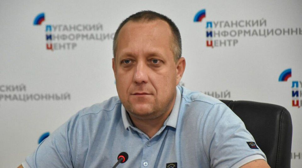 В рамках недели приемов граждан по вопросам образования в Лутугинском местном отделении Всероссийской политической партии «Единая Россия» пройдет прием