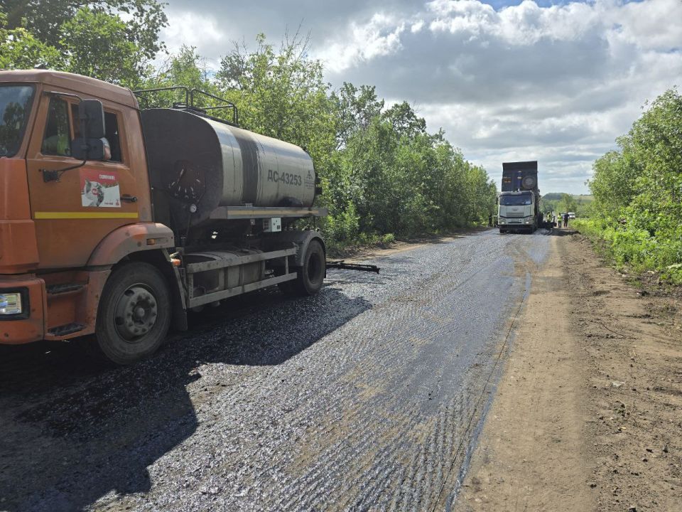 Дорожники капитально ремонтируют 24 км участок дороги Шульгинка - Орловка в Старобельском муниципальном округе
