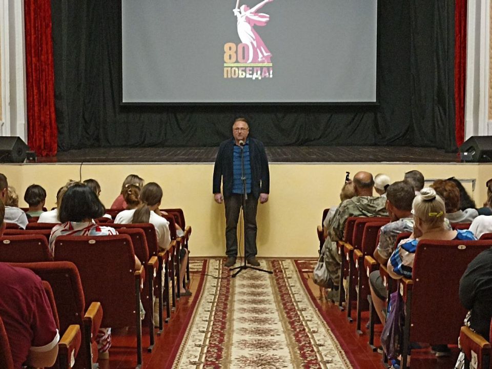 В Ирмино прошёл показ патриотического фильма «Вальс со смертью»