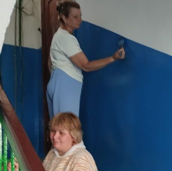 Для повышения комфорта проживания жителей, а также защиты от разрушений и влияния атмосферных осадков проводятся наружные штукатурные работы